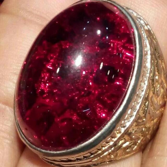 Toko Gemstone Martin Adhi On Instagram Red Ruby Retak Seribu Gemstone Stone Ruby Batu Batumulia Topaz Amethyst Stones Gemstones Ruby Stone Amethyst