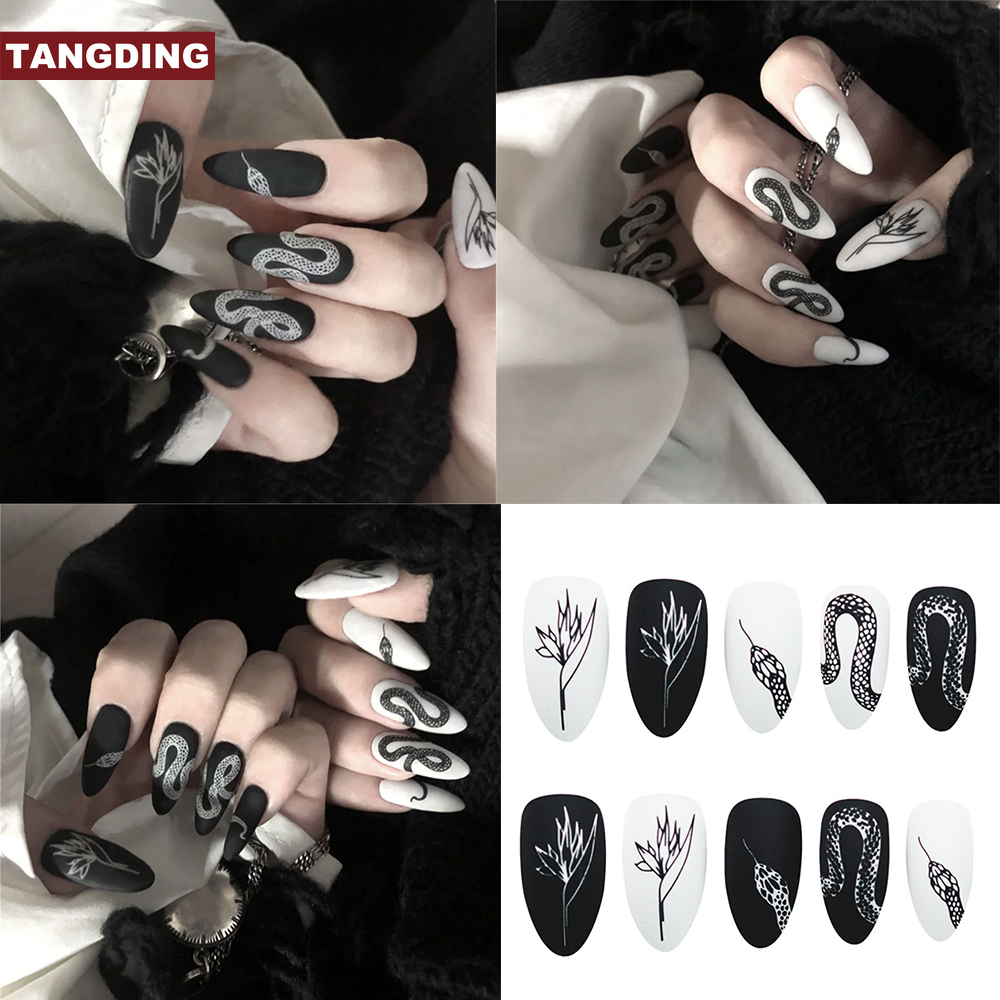 24pcs / Set Stiker Patch Kuku Palsu Motif Print Ular Warna Hitam Putih
