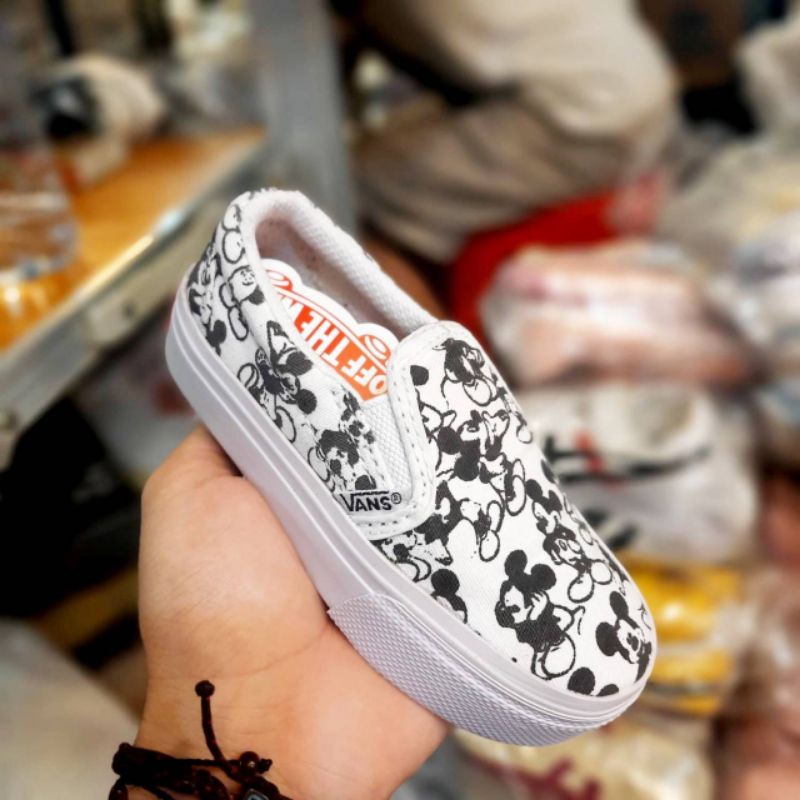 Vans slip on motif mickey mouse for kisd