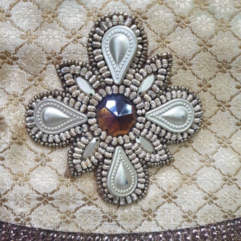 DOMPET ETNIK PRELOVED