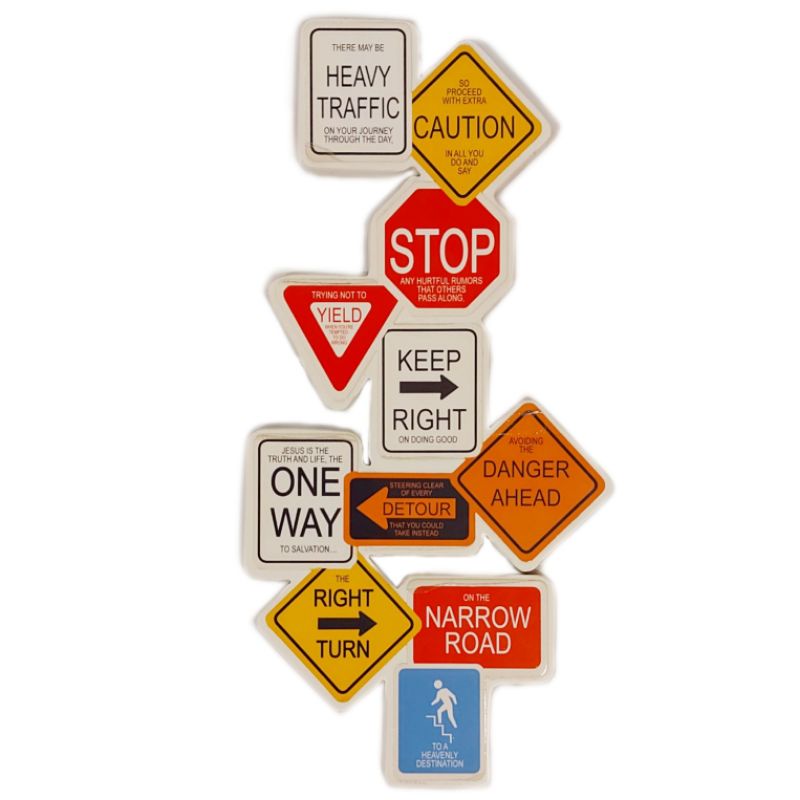 PAJANGAN HIASAN DINDING WITH TRAFFIC SIGNS STOP YIELD 40x19.5x1cm