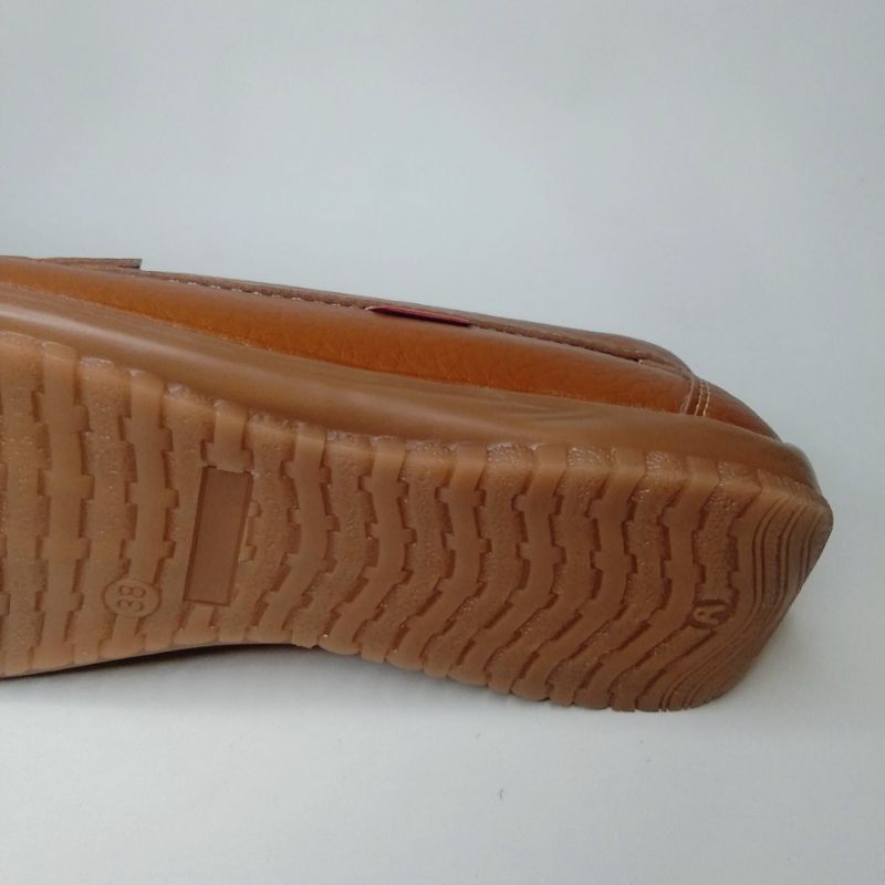 Sepatu Loafers Simple dan Casual (Clara 01)