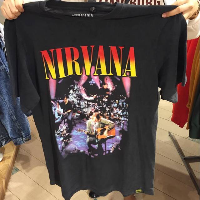 pull and bear nirvana shirt