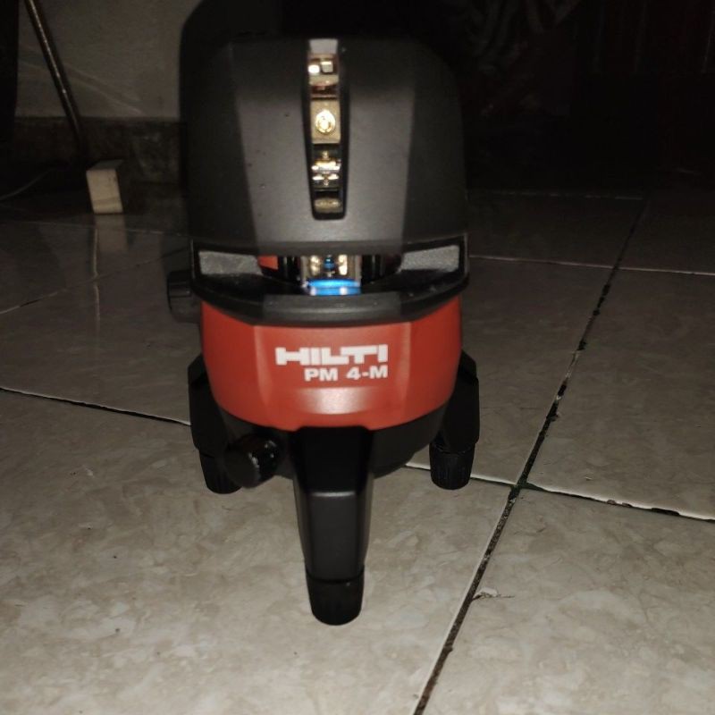 Line laser Hilti PM 4-M second good condition