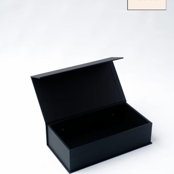 

Sale!!! Kotak Kado Souvenir Uk 30X15X8Cm - Hitam - Paling Dicari