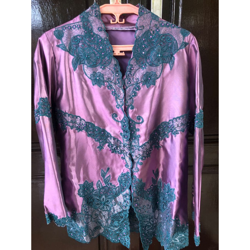 PRELOVED - ONE SET KEBAYA ROK