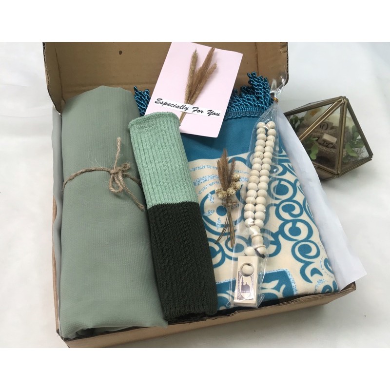 Kado Pernikahan/Kado Ulang tahun/Kado ultah cewek/Kado ulang tahun cewek/Kado wisuda/kado guru/kado 