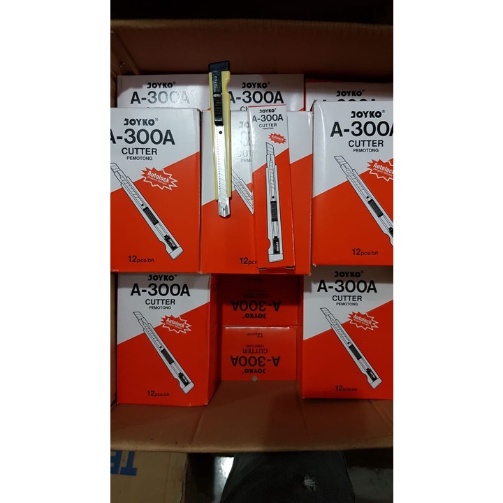 

Cutter Joyko A300 Pisau Cutter Joyko A300 Silet Pemotong Kertas Kater