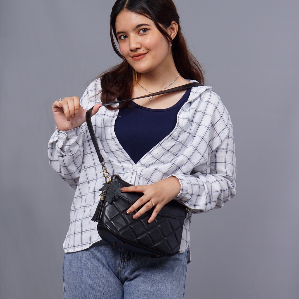 LECARI VENUS SLINGBAG LEATHER