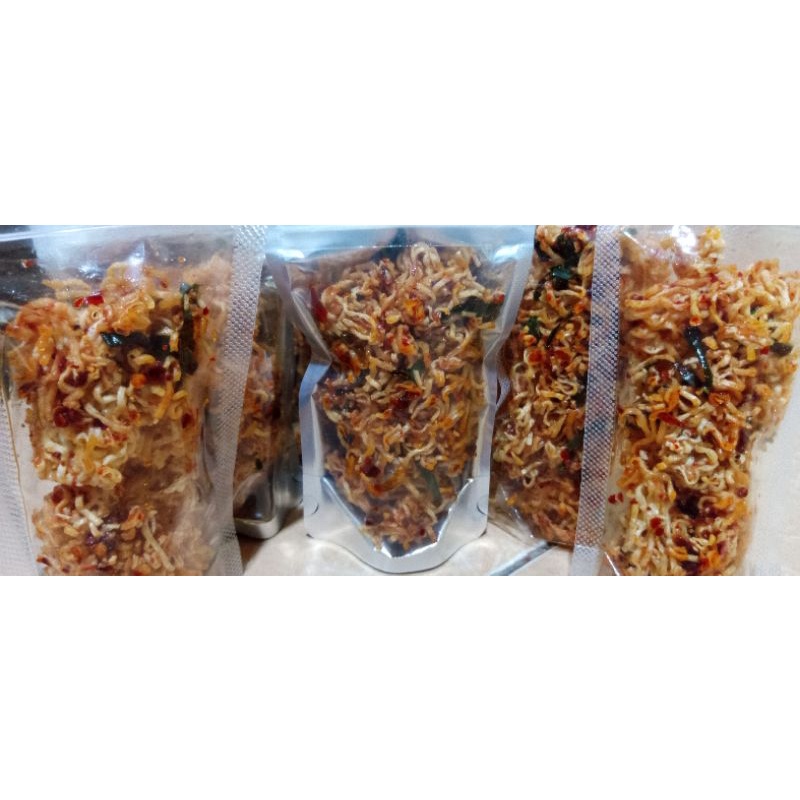 

Terlaris snack kiloan murah/ renyah. gurih/pedas/makanan ringan serba 3000/MIE KREMES PEDAS DAUN JERUK