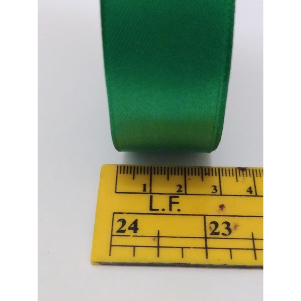 Pita Satin gulungan hijau