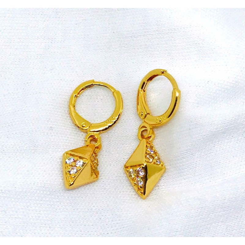 anting wanita //anting gantung//anting jurai //perhiasan //anting permata