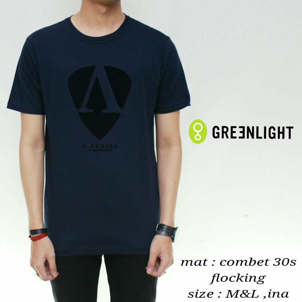 MURAH Kaos Distro Pria 3D Motif Tangan Genggam Hitam T 0112B