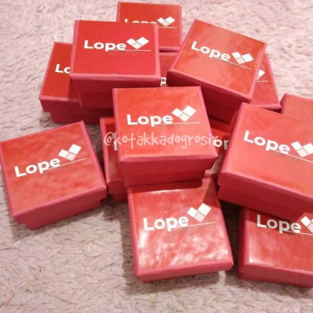 

Box packing soze 5x5x3 cm cetak logo plus busa tipis