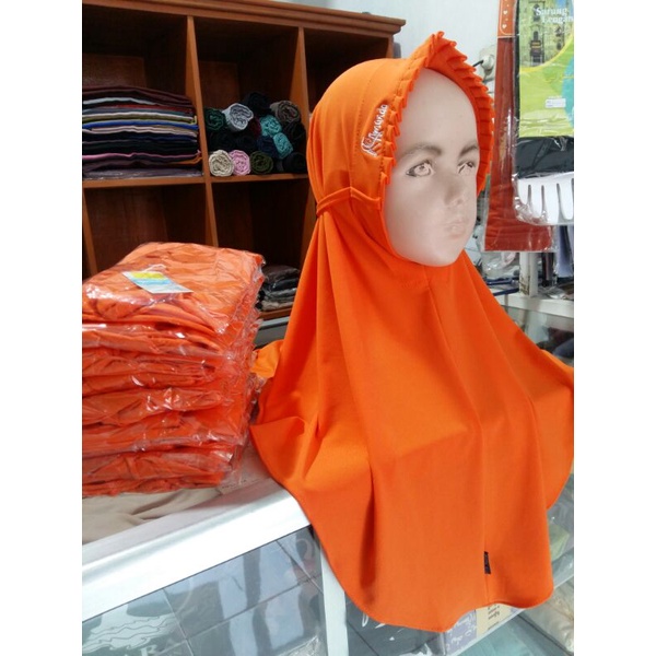 kerudung hijab lipit jersy anak tk orange merek amanda