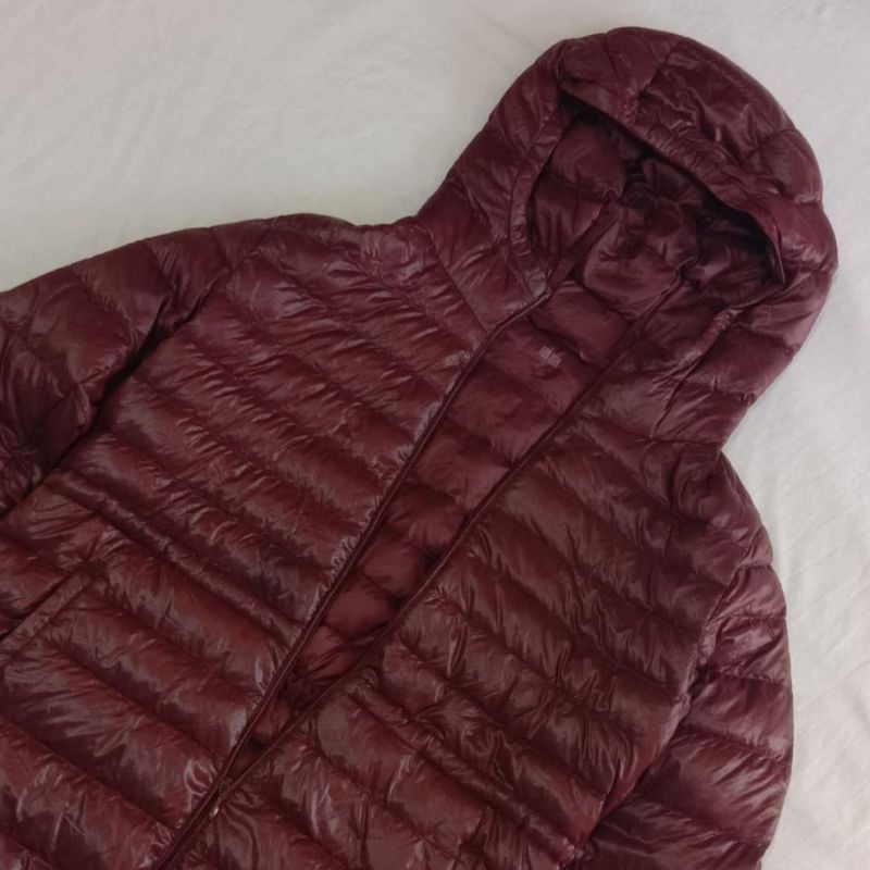 UNIQLO ULTRALIGHT DOWN JACKET /JACKET ORIGINAL SECOND /JACKET OUTDOOR /JACKET BULU ANGSA