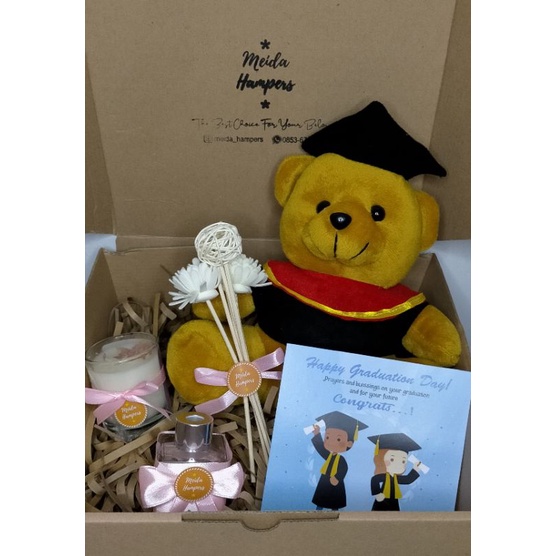

Hampers Yumn (Hampers Graduation) / Hampers Wisuda / Hampers Kelulusan
