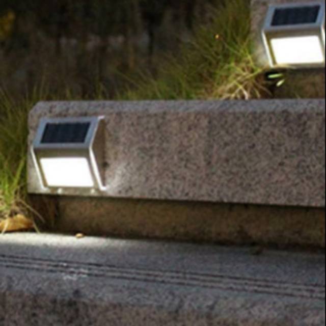 Lampu taman solar panel LED kebun tangga rumah dll