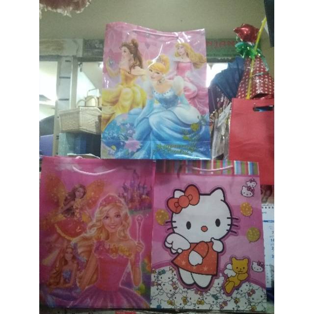 

paper bag plastik isi 12 pcs