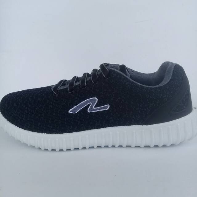 Sepatu wanita olahraga new era GARDENIA hitam putih