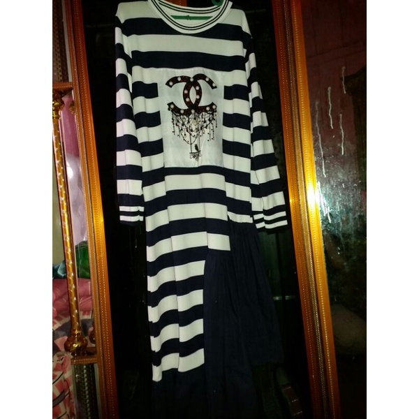 Preloved Gamis Duyung warna biru dongker list putih (efek cahaya sedikit mempengaruhi)