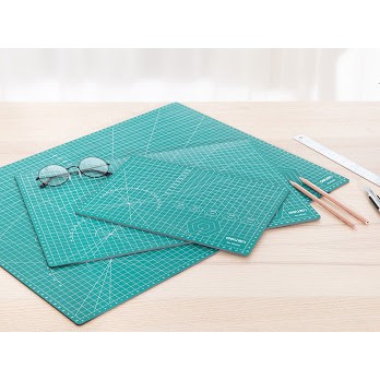 

Cutting Mat Deli A4 Hijau 78400