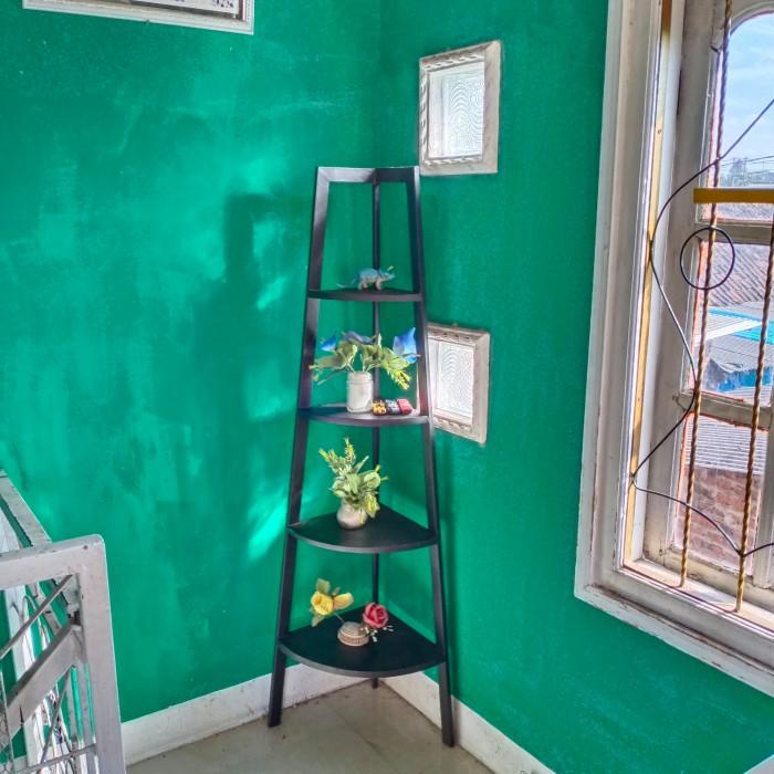 rak bunga sudut minimalis full besi