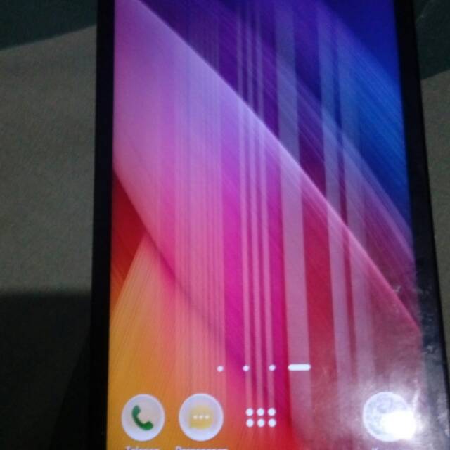 Asus zenfone 2 deluxe minus lcd