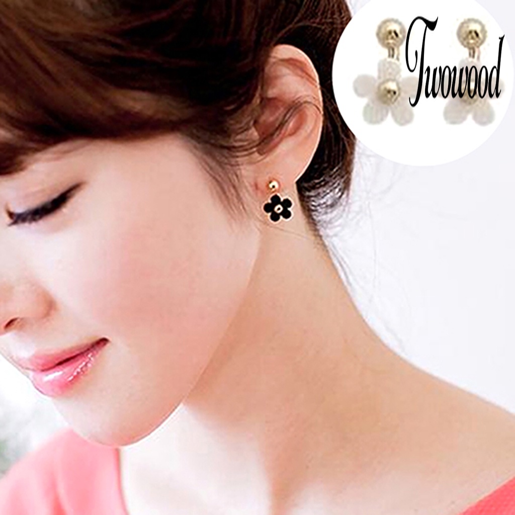 1 Pasang Anting Stud Bentuk Bunga Bahan Alloy Untuk Pesta