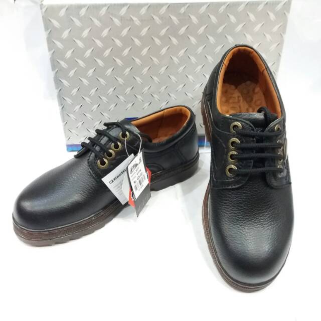 Sepatu Pria Merk Finotti Type 93777 size 38 s/d 42