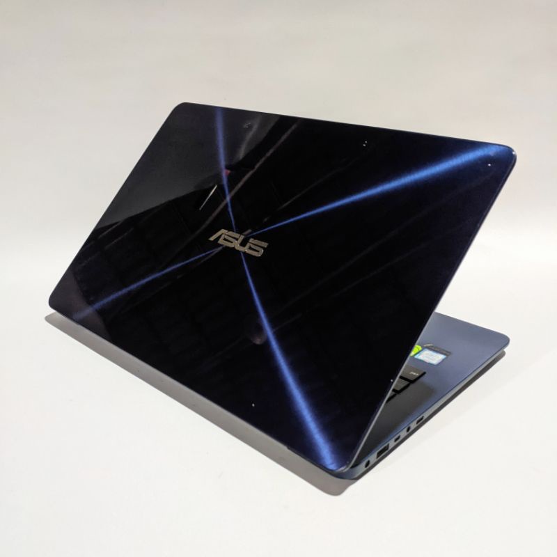 laptop ultrabook editing asus ZenBook ux430uq - core i7 7500u - ram 16gb - Dual vga Nvidia 940MX