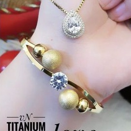 Titanium Set Kalung dan Gelang Wanita P990