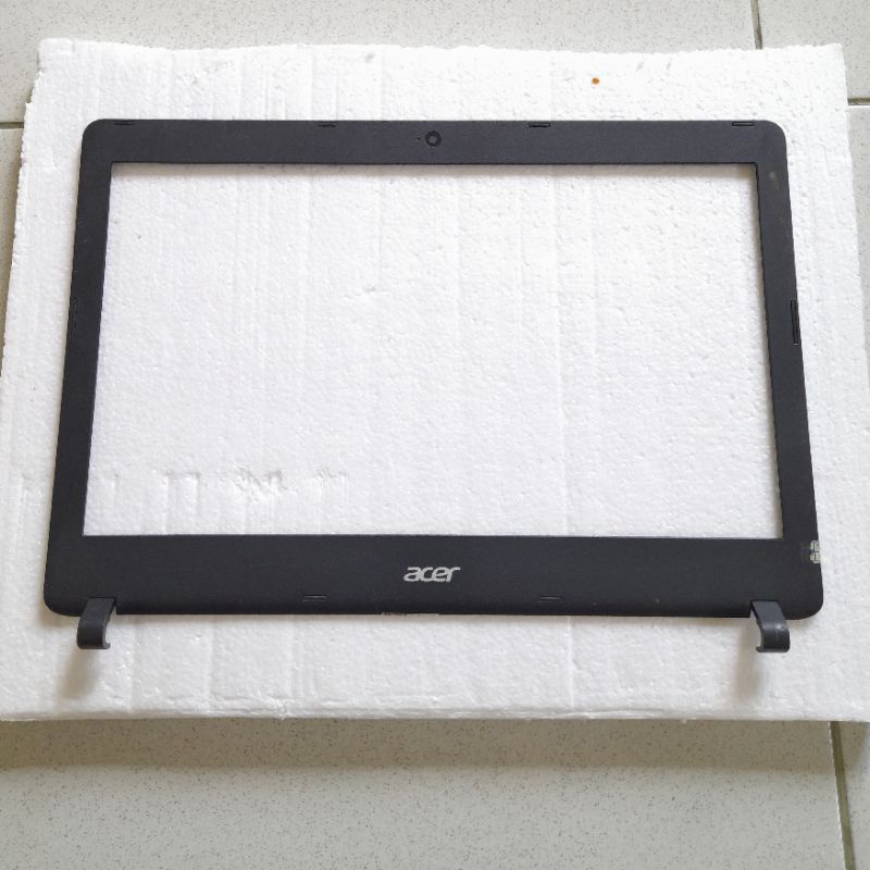 Frame LCD Laptop Acer ES1-432 es1 432