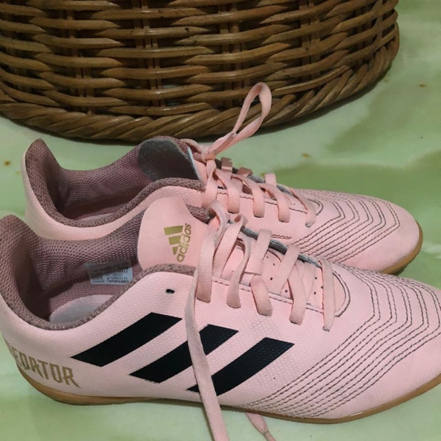 Sepatu futsal anak adidas preloved