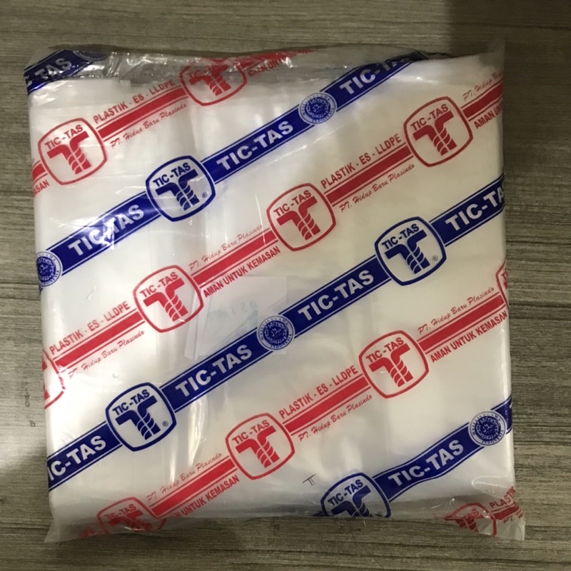 (I-45) Kresek PE Bening Tictas Tebal ukuran 24 atau besar 28 bisa muat 4 cup minuman TEBAL 250gr / K