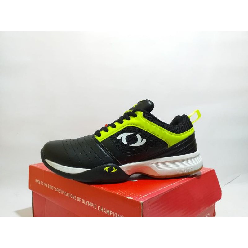 SEPATU BADMINTON SEPATU ASTEC HURRICANE 800 SIZE 38 ORIGINAL BNIB