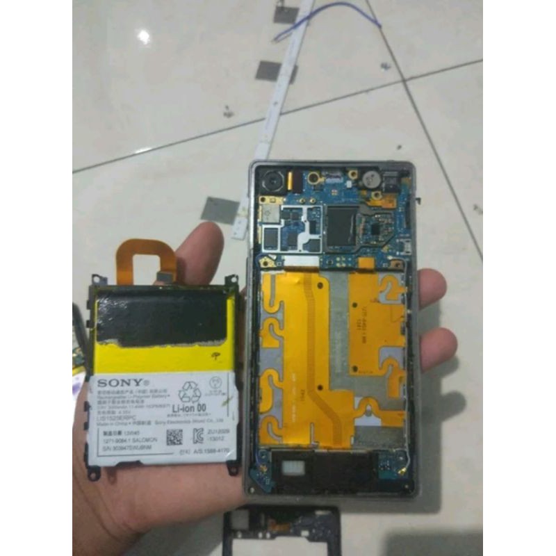 sony xperia z1 big minus lcd blank