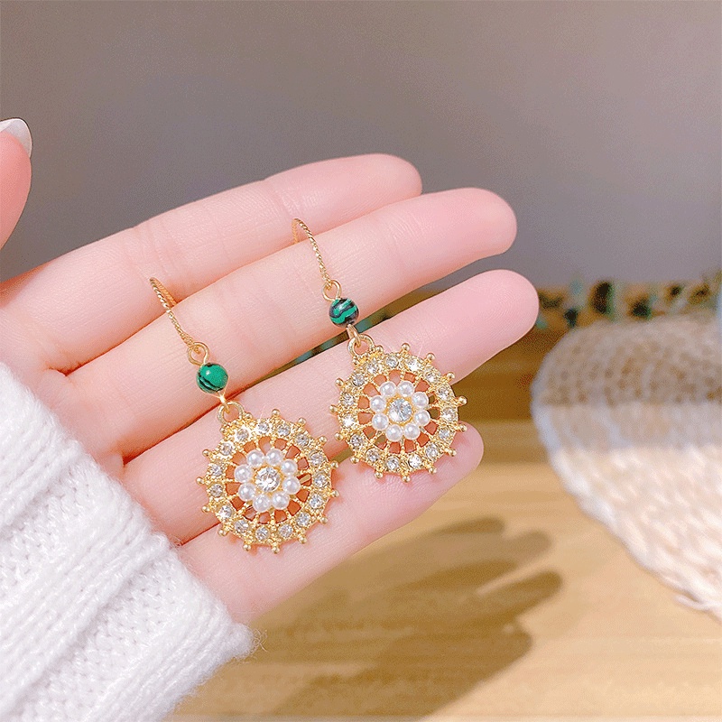 XiaoboACC Anting Kait Gantung Retro Hypoallergenic Desain Lingkaran Hias Zircon Mutiara Untuk Wanita