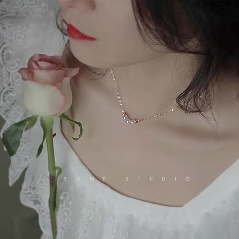 Korean Pearl Necklace Girls Exquisite Ins Simple Clavicle Necklace Fashion Accessories Gift Sweet Heart Jewelry