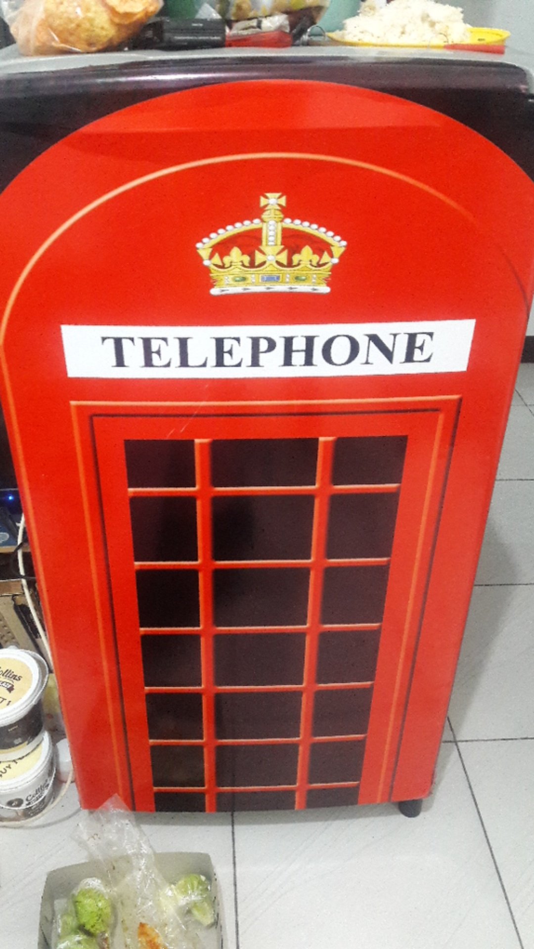 Stiker Kulkas Telephon Box Merah