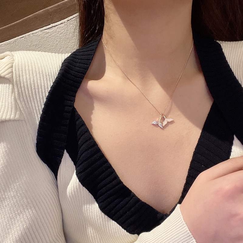 Kalung rose gold 18k Desain Ekor Ikan Hias Berlian Putih Untuk Wanita