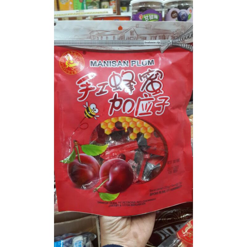 

manisan plum ada biji