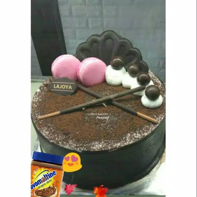 

Ovomaltine cakè/ kue ulang tahun enak / birthday cake