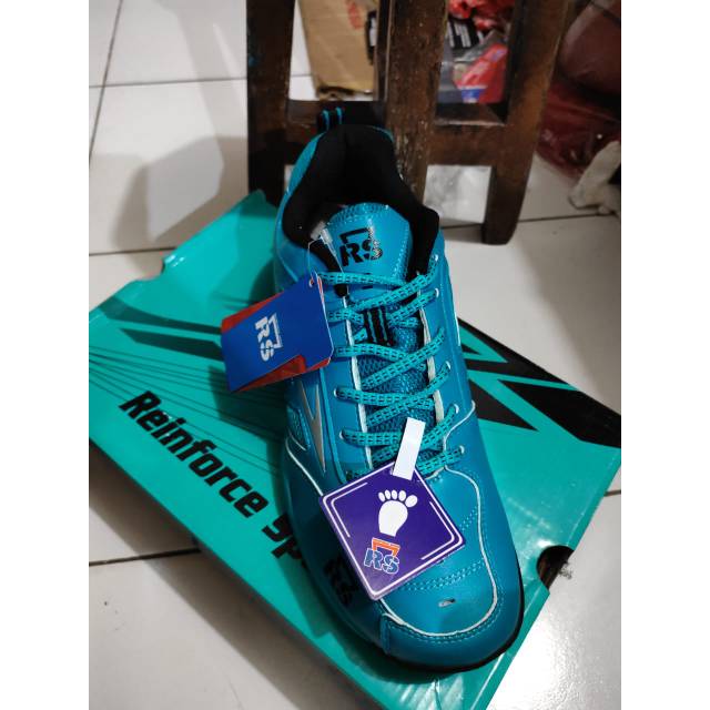 sepatu badminton RS JF703