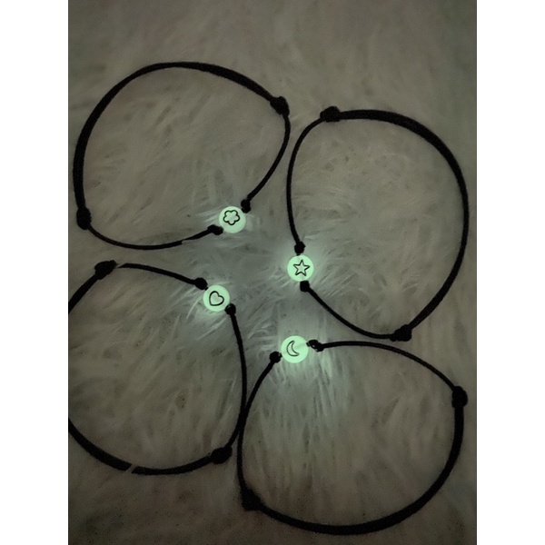 [variasi A] 1pcs gelang glow in the dark - gelang inisial couple - gelang persahabatan