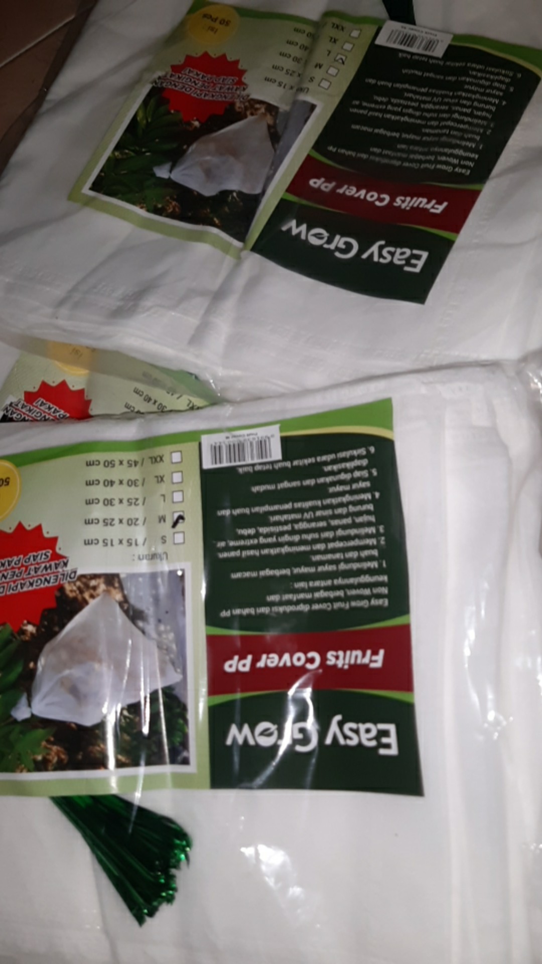 Kantong Pembungkus Buah Fruit Cover Size M 20 X 25 Cm