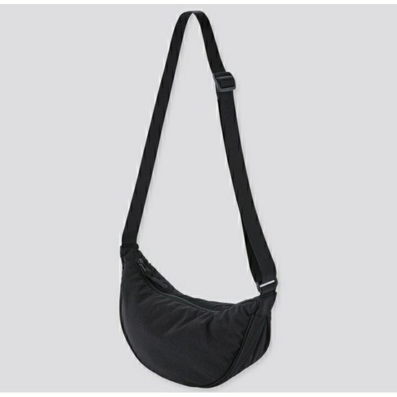 Uniqlo Tas Bahu Mini Round Sling Bag