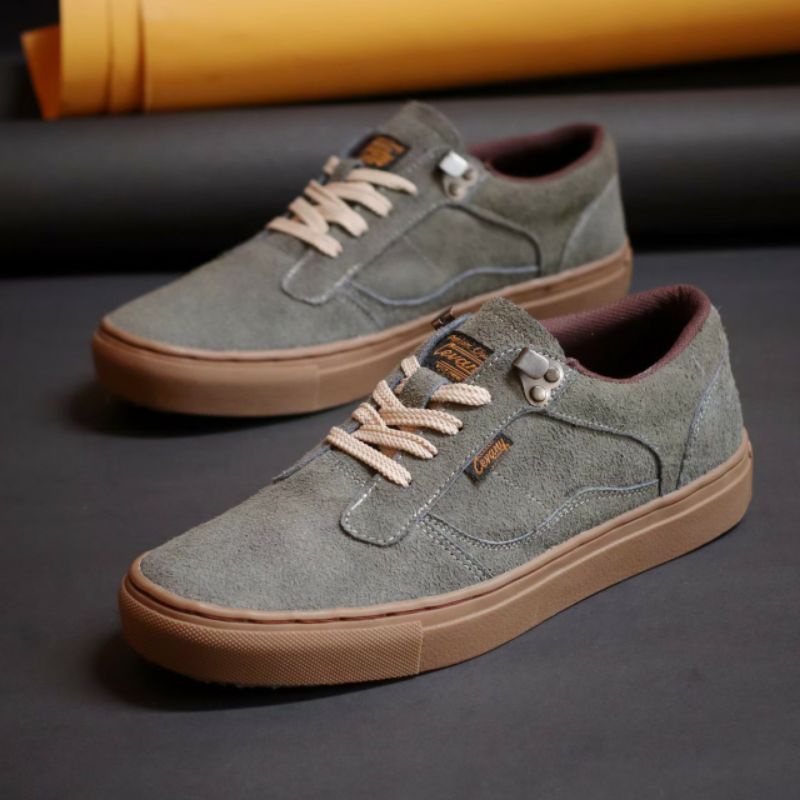 Sepatu Sneakers Casual Kasual Kets Santai Kuliah Sekolah Original Kulit Suede Lembut Berkualitas