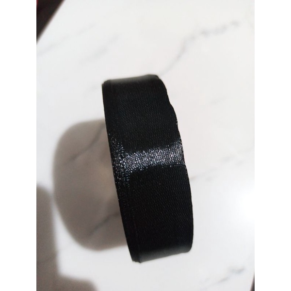 

1 roll pita satin 3/8inchi 2cm 25 yard hitam