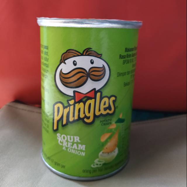 

Pringles, Potato Chrispy rasa Sour Cream & Onion/ berat : 42 Gram